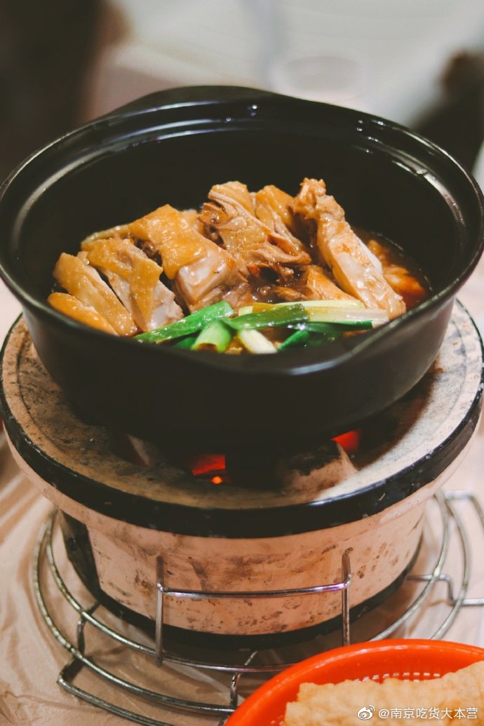 滋味清补凉鸡煲