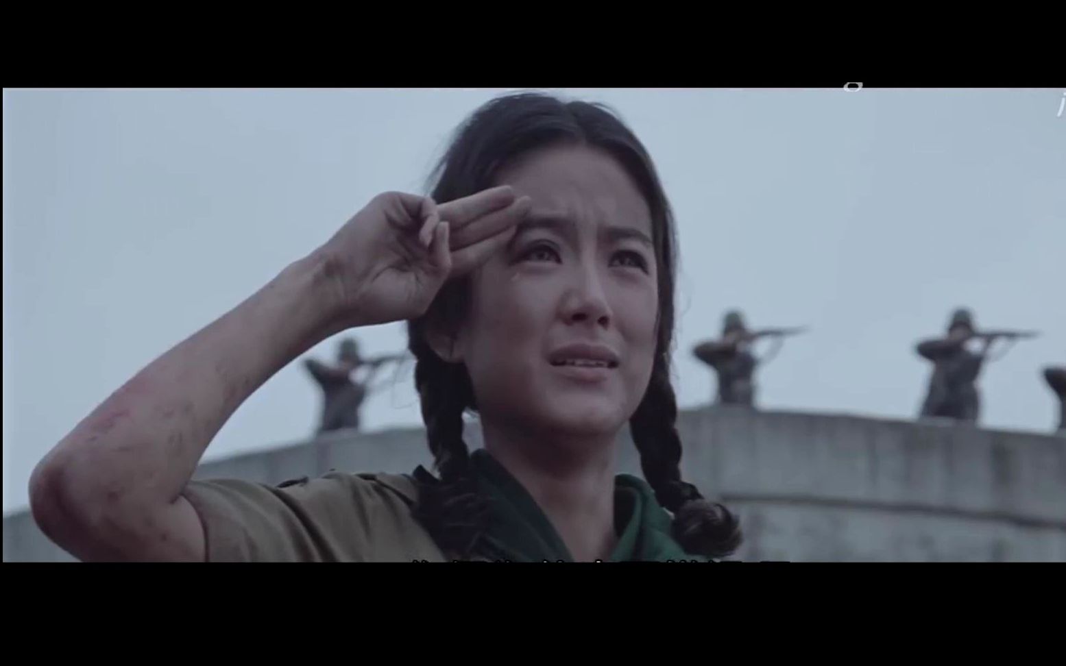 林青霞凭借电影《八百壮士》获得第22届亚太影展最佳女主角奖