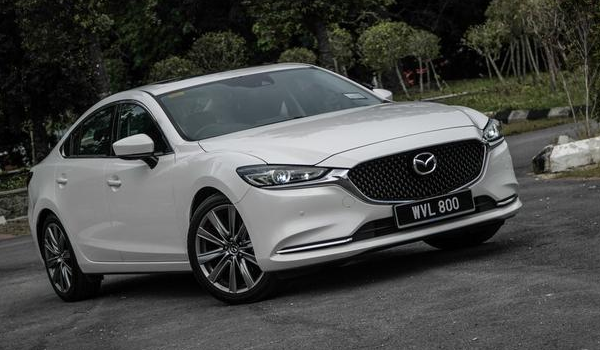 首台白色全新2019款马自达6现身!比帕萨特漂亮 253马力配2.5t!