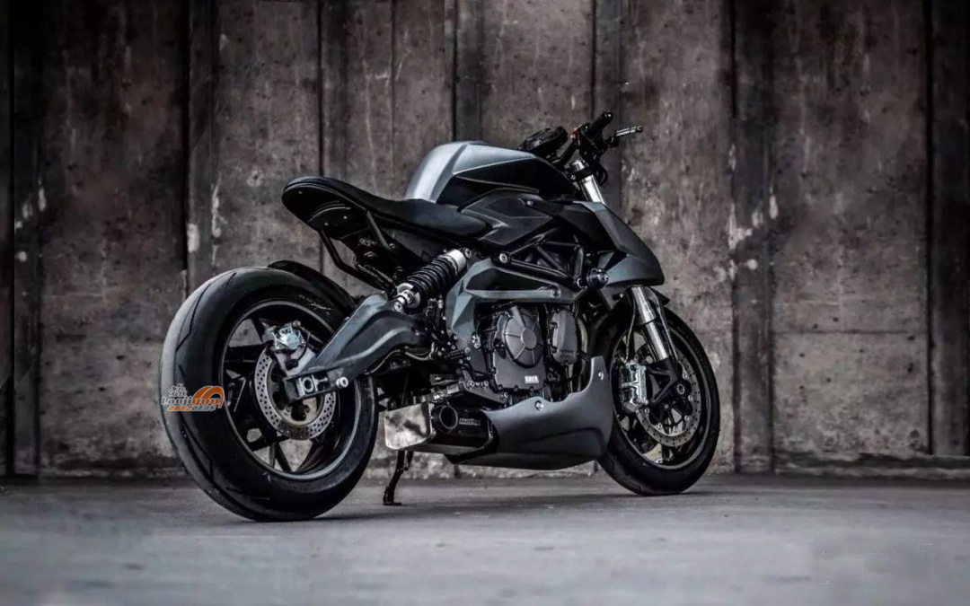 贝纳利黄龙600全新换代外形大变款顺便盘点那些爆改的龙6