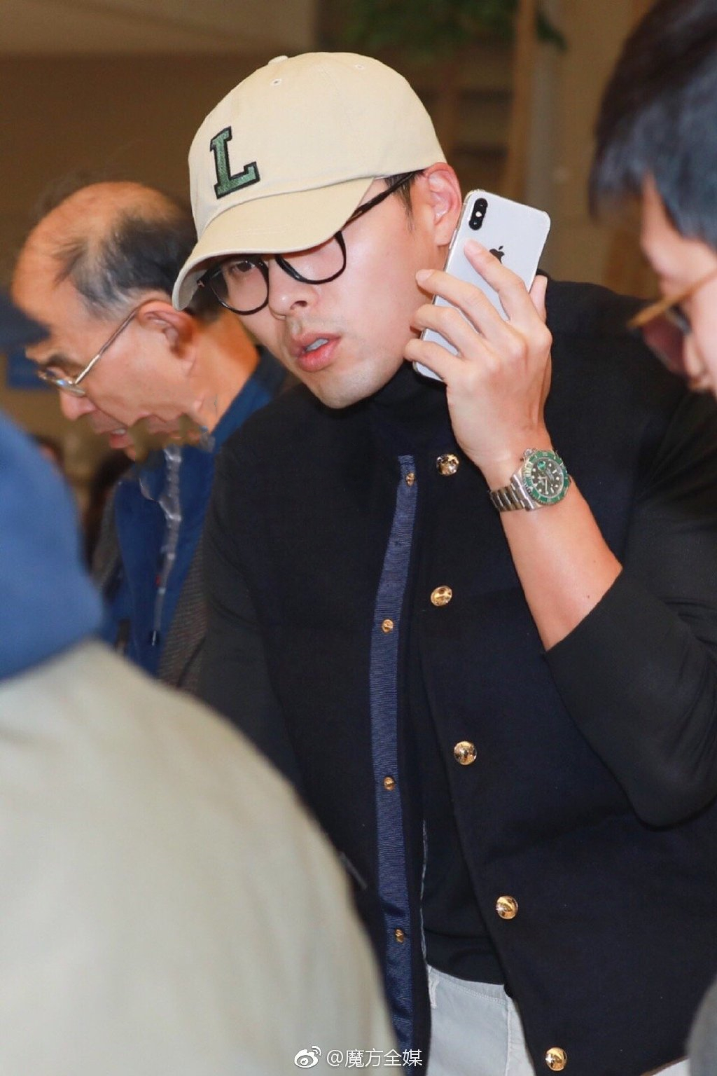 玄彬身材有多好 看看路人拍摄的照片男神肌肉线条明显很健壮