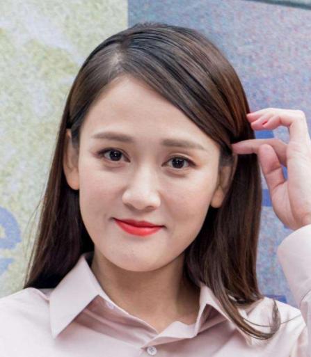 41岁薛佳凝僵脸引热议女明星真的不要一窝蜂去搞自己的鼻子了