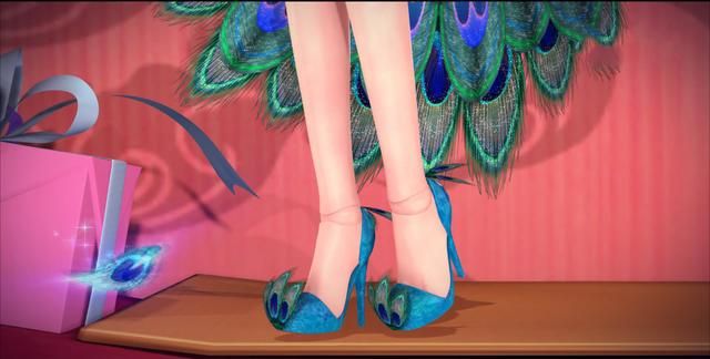 叶罗丽仙子鞋子比美大赛,女王不甘落后__财经头条