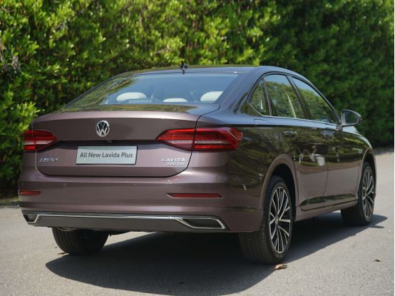 雷克萨斯加价被罚、帕萨特双标翻车，中国消费者还敢随便有信仰吗？