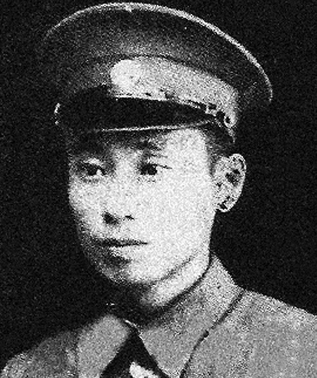 他是秋收起义副总指挥,足以授大将,却被关了将近15年