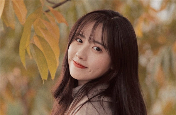 长相甜美心地善良的生肖女年纪越大越有女人味开朗大方