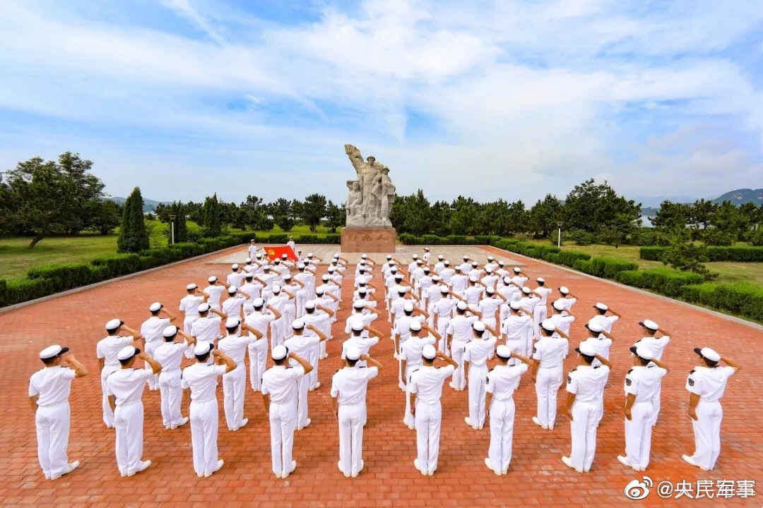 我在祖国的万里海疆向党旗宣誓