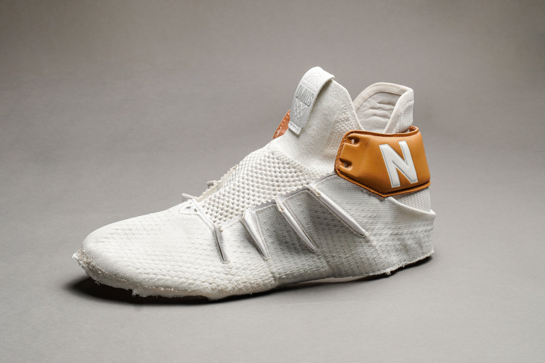 【硬拆解】"手撕万元球鞋" nb omn1s