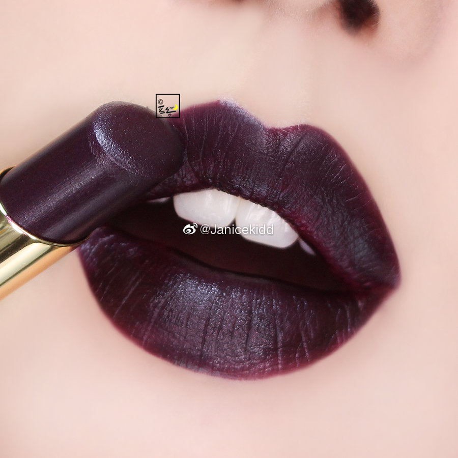 雅诗兰黛pure color desire 新哑光唇膏试色分享:虽然是哑光口红但是