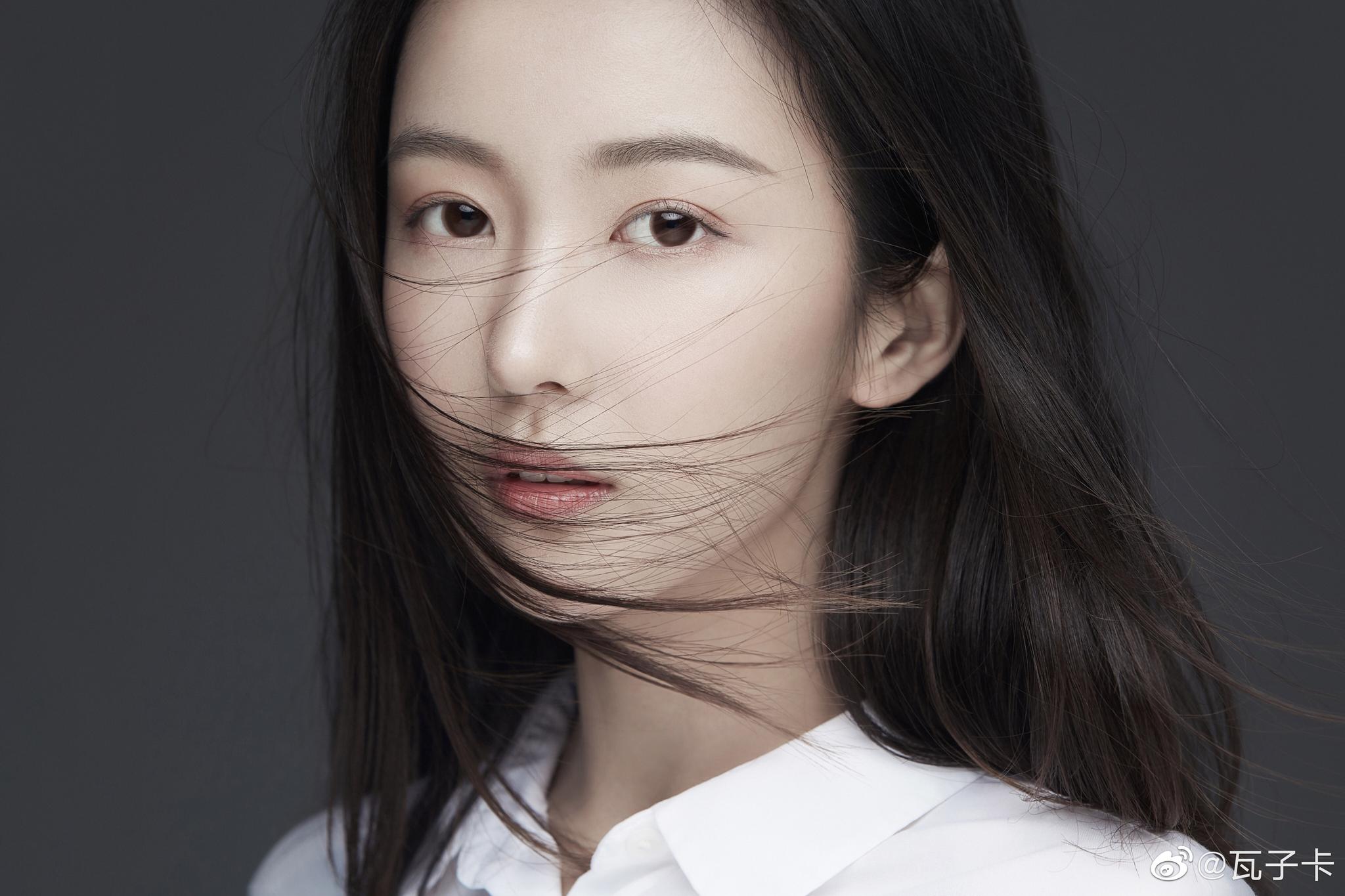 瓦子卡 出镜:@vivian曹婉瑾 67我们微笑着说我们停留在时光的原处