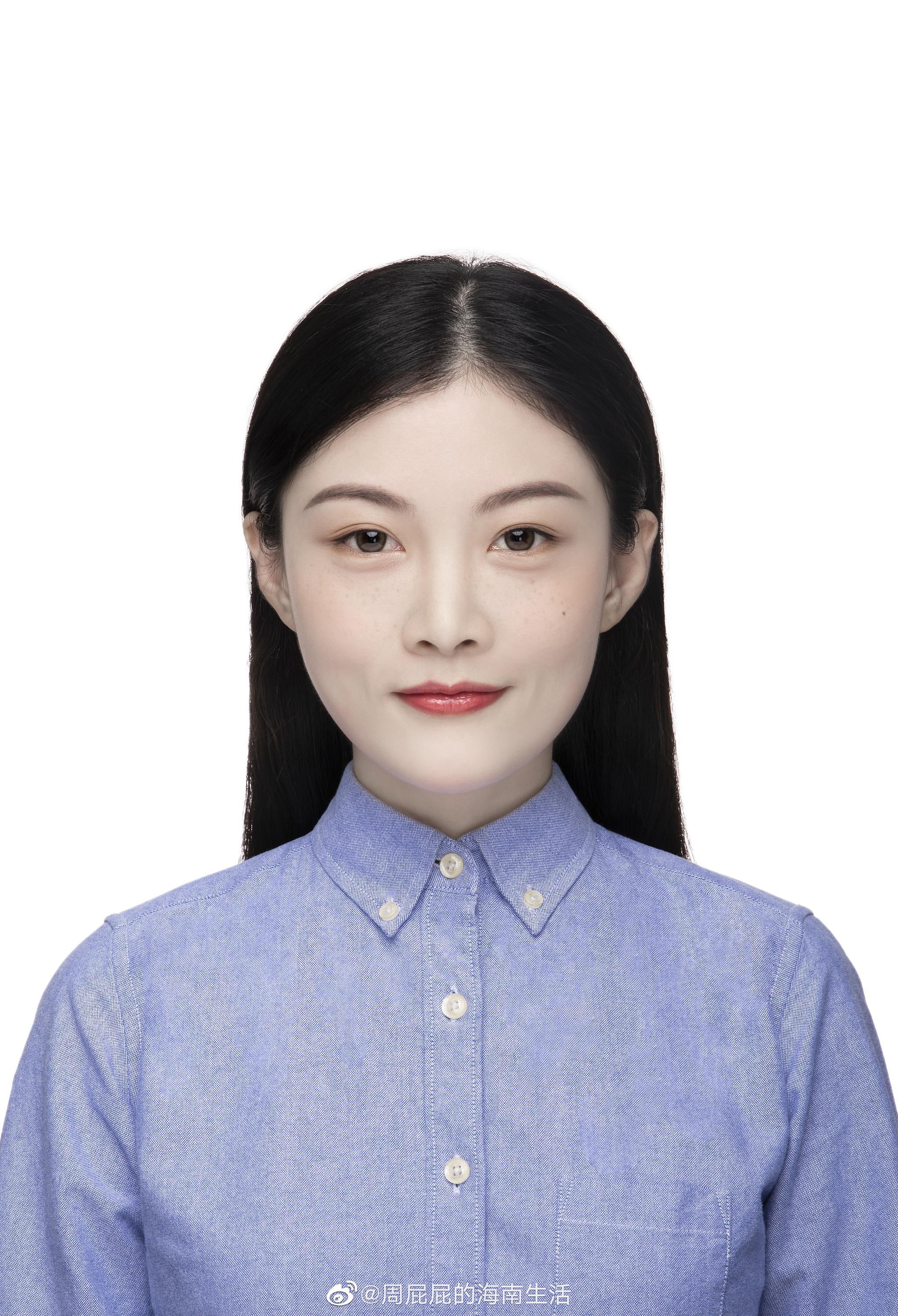 来到一家新开的文艺照相馆—四季鹿照相馆打卡 这次尝试了证件照