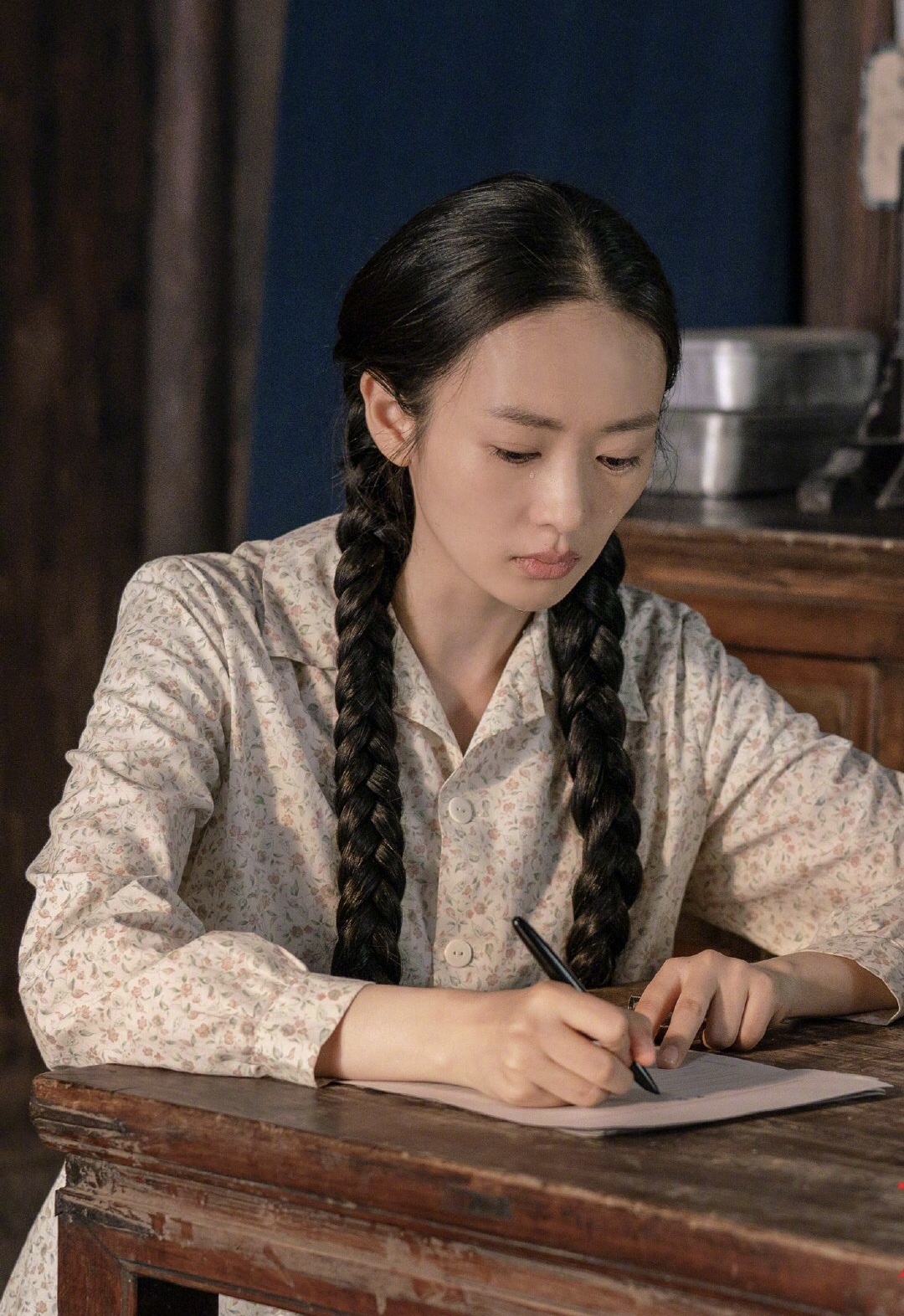 最佳男配角:郭京飞《都挺好》,最佳女配角:童谣《大江大河》,恭喜实 