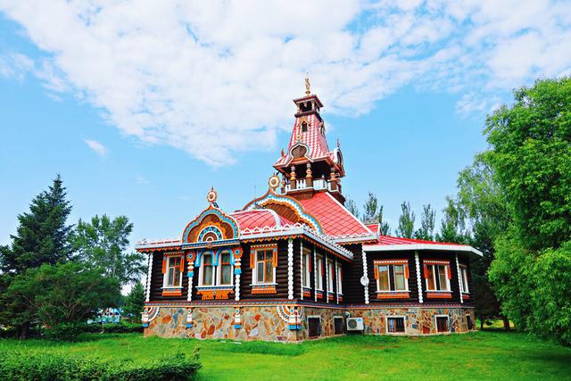 哈尔滨伏尔加庄园夏日风情,异国情调中的清凉假期