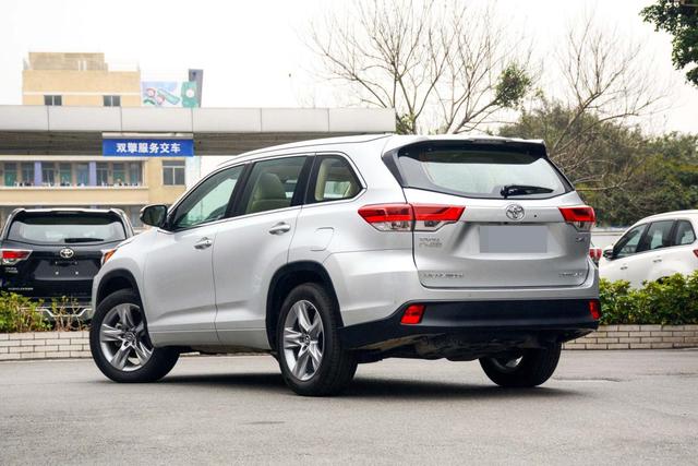 丰田汉兰达，热销10年依然在加价卖，为何？