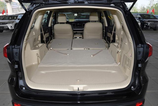 丰田汉兰达，热销10年依然在加价卖，为何？