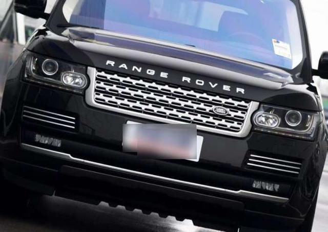 为什么路虎车头的英文有3种 原来有讲究 有一种就不配叫路虎