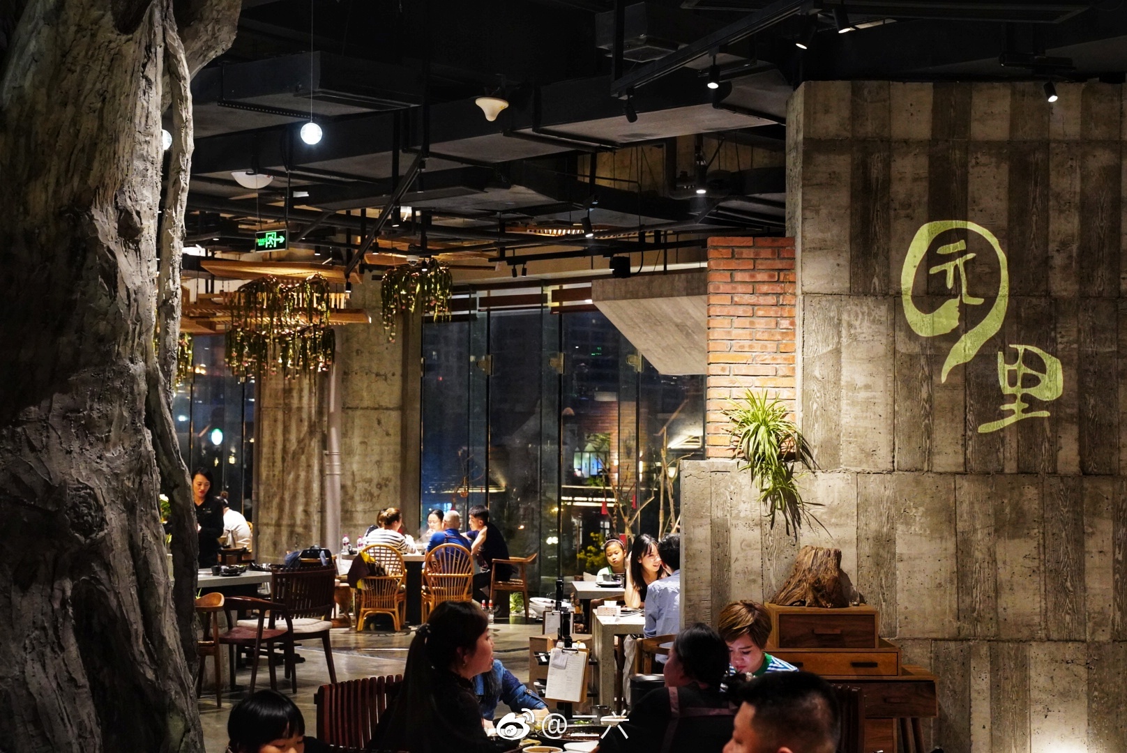 如今每次全家总动员从天府新区出发次@园里火锅 都会只去府城店|府城