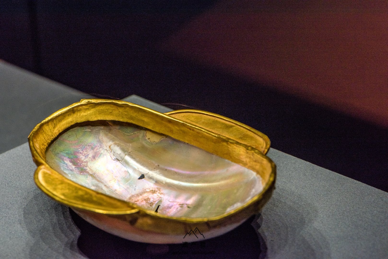 青海省博物馆藏· 十六国时期金扣蚌壳羽觞