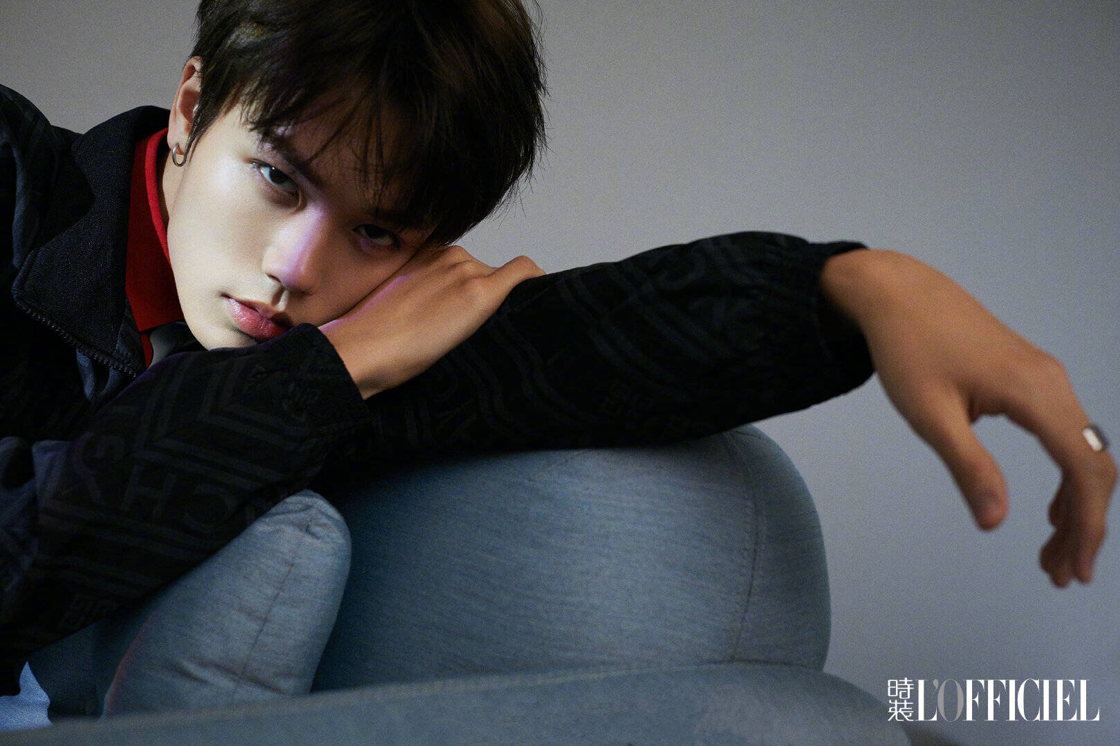 林彦俊《时装lofficiel》二月刊大片～他年轻 有难能可贵的好奇