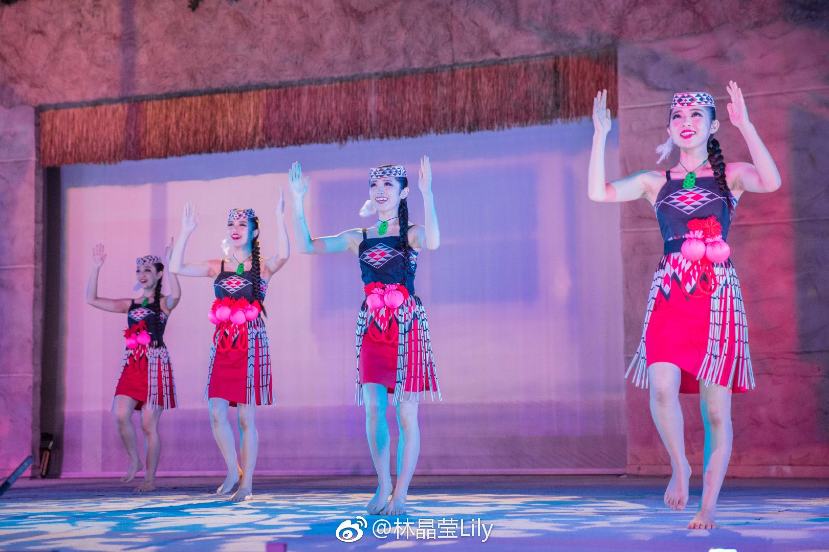 日本福岛县的Spa Resort Hawaiians夏威夷度假村是以夏威夷风情设计的|福岛县|扶桑花女孩|火舞_新浪新闻