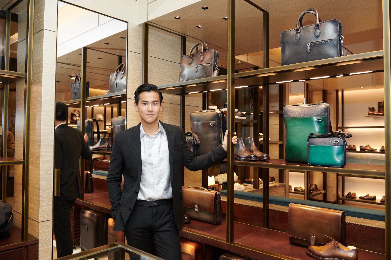 品牌代言人@彭于晏 出席@berluti 北京skp新店开幕活动