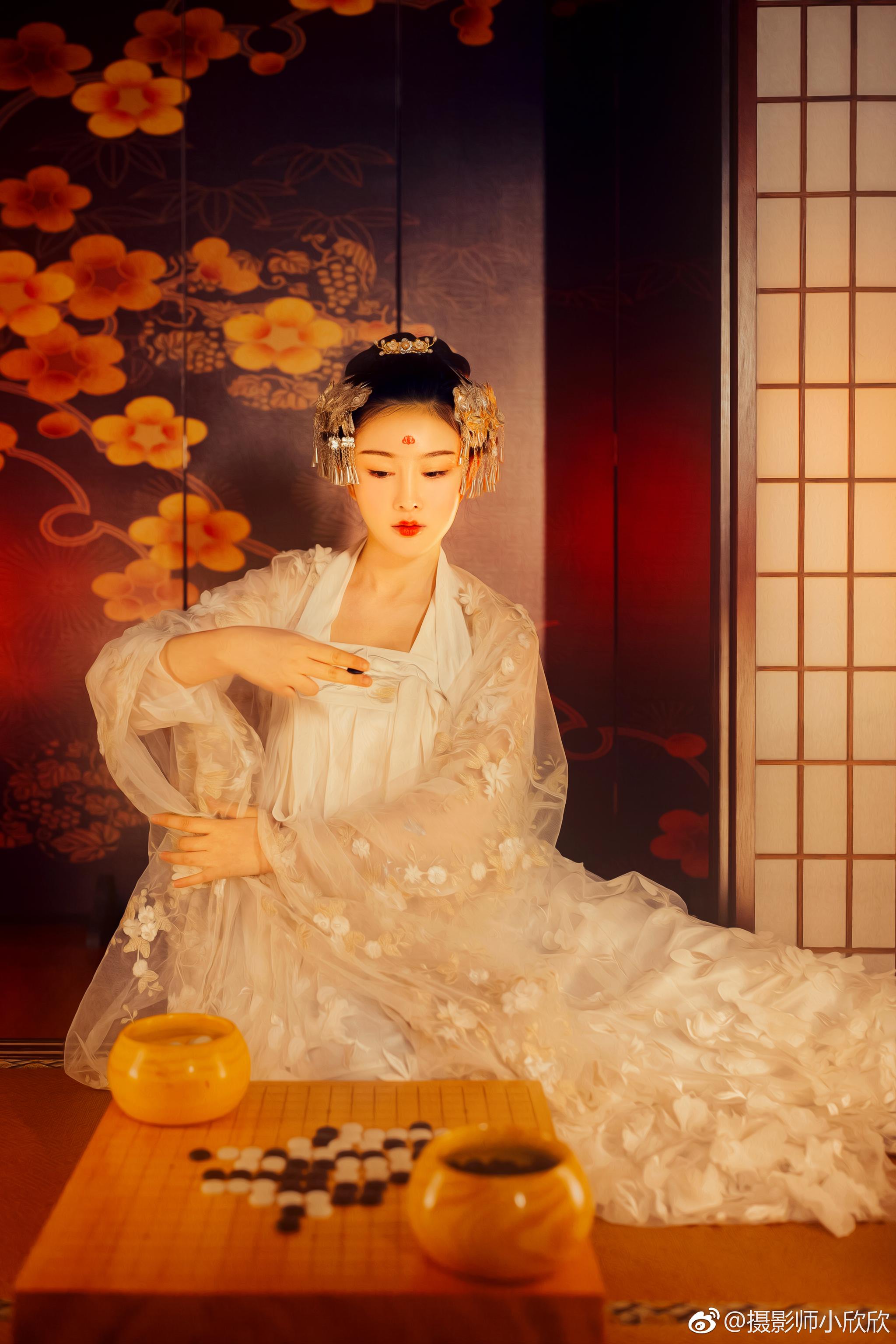 温一壶月光下酒萃三盏梅魄熏茶出镜曾兰asuka汉服华姿仪赏汉服