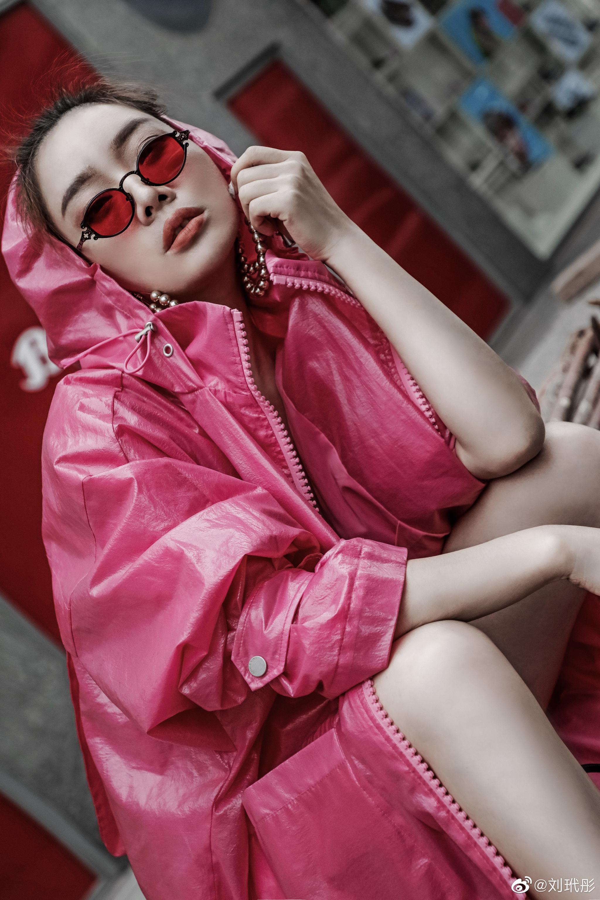 时尚对于我来说是没有确切的定义和规则的只有颠覆个性