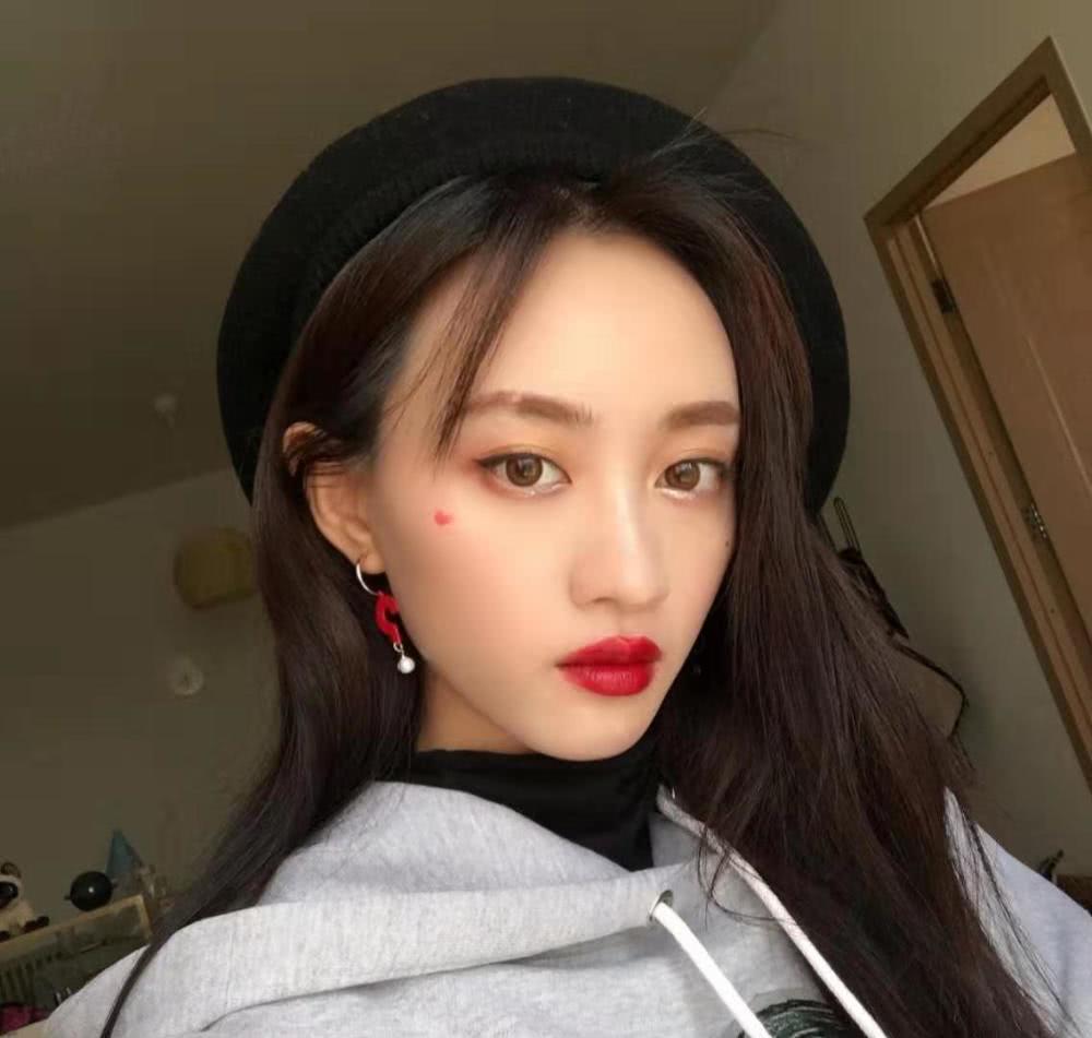 编辑搜图也有传言说黄婷将参加第三季的节目创作阵营,这一消息也让