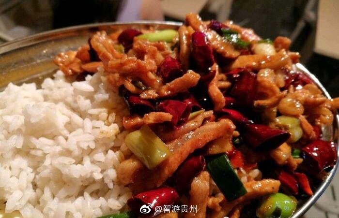 贵阳小吃——板筋盖饭