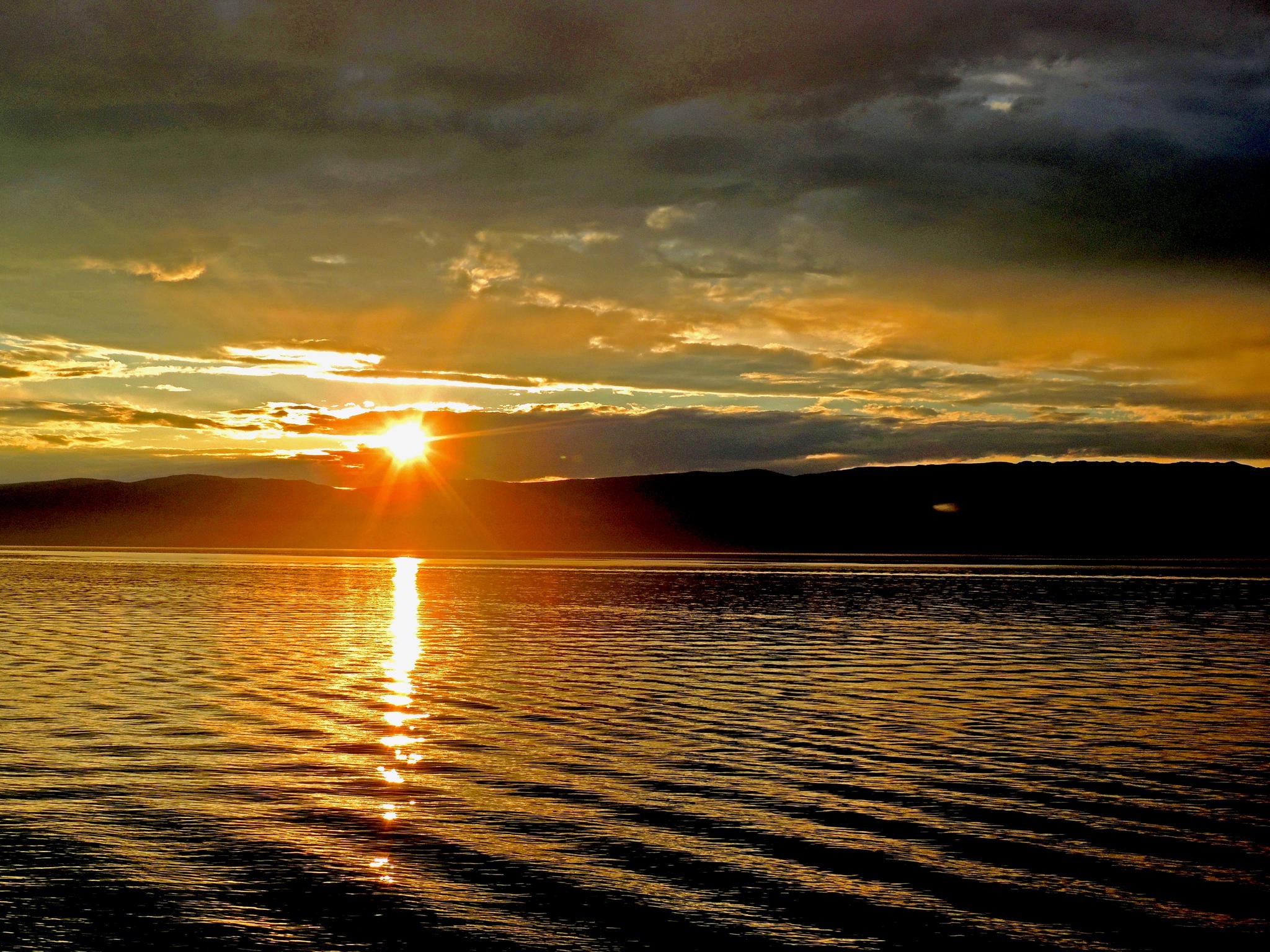 走进俄罗斯(二十八)——蓝色眼睛上的落日余晖