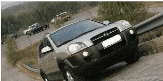 手动挡汽车上坡的时候到底应该挂几档?老