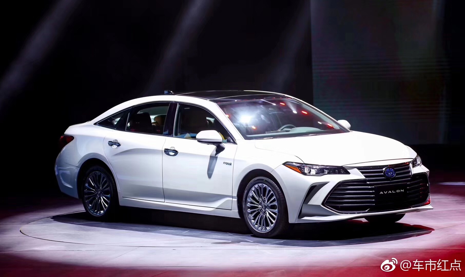 今晚一汽丰田亚洲龙上市2088万起享受4年10万公里免费保修保养