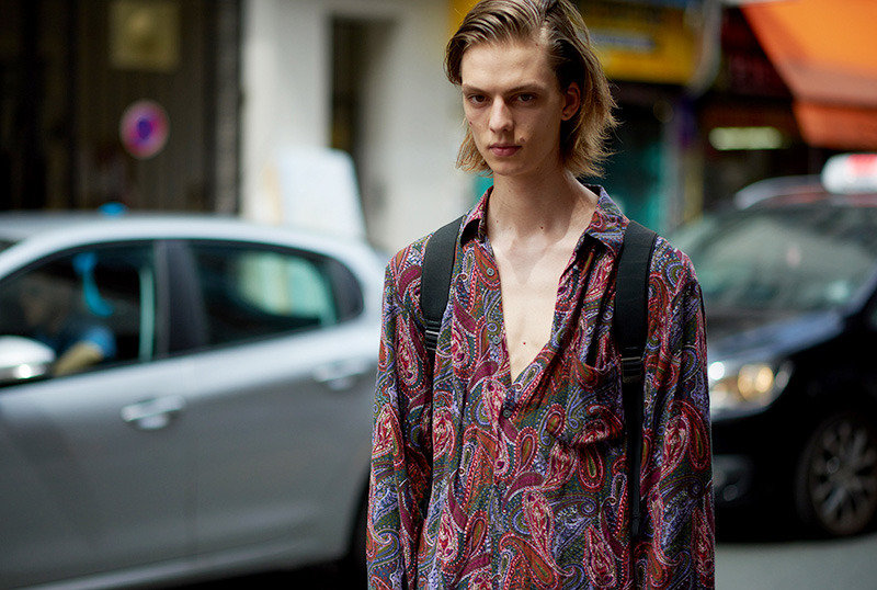 一头卷发眼眸清澈的19岁男模leondame