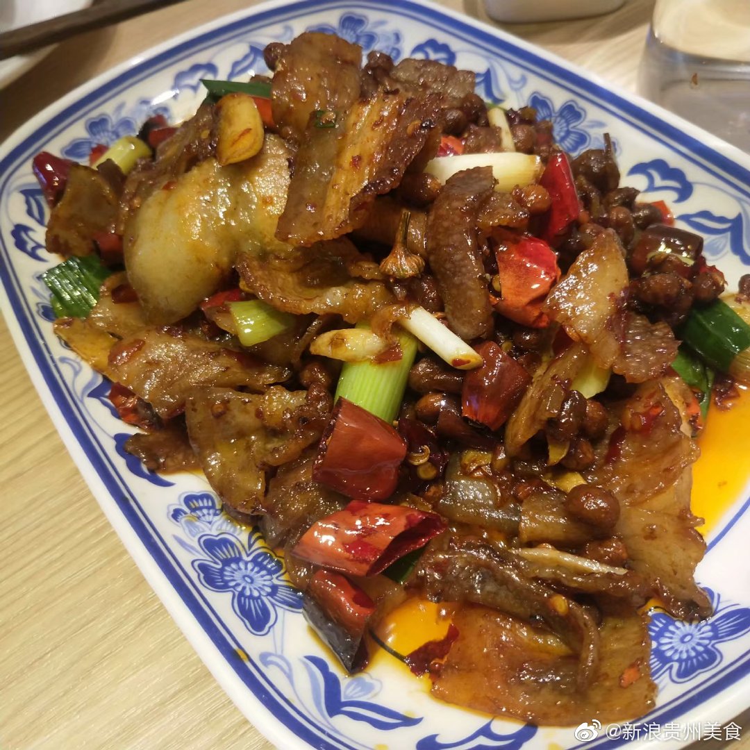对豆豉回锅肉爱到极致脆哨洋芋丁和洋芋丝也是不二选择哪道家常菜让你