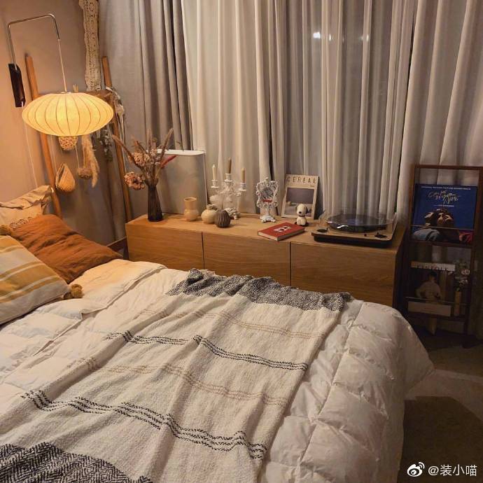 复古风女生房间布置,宅家就好