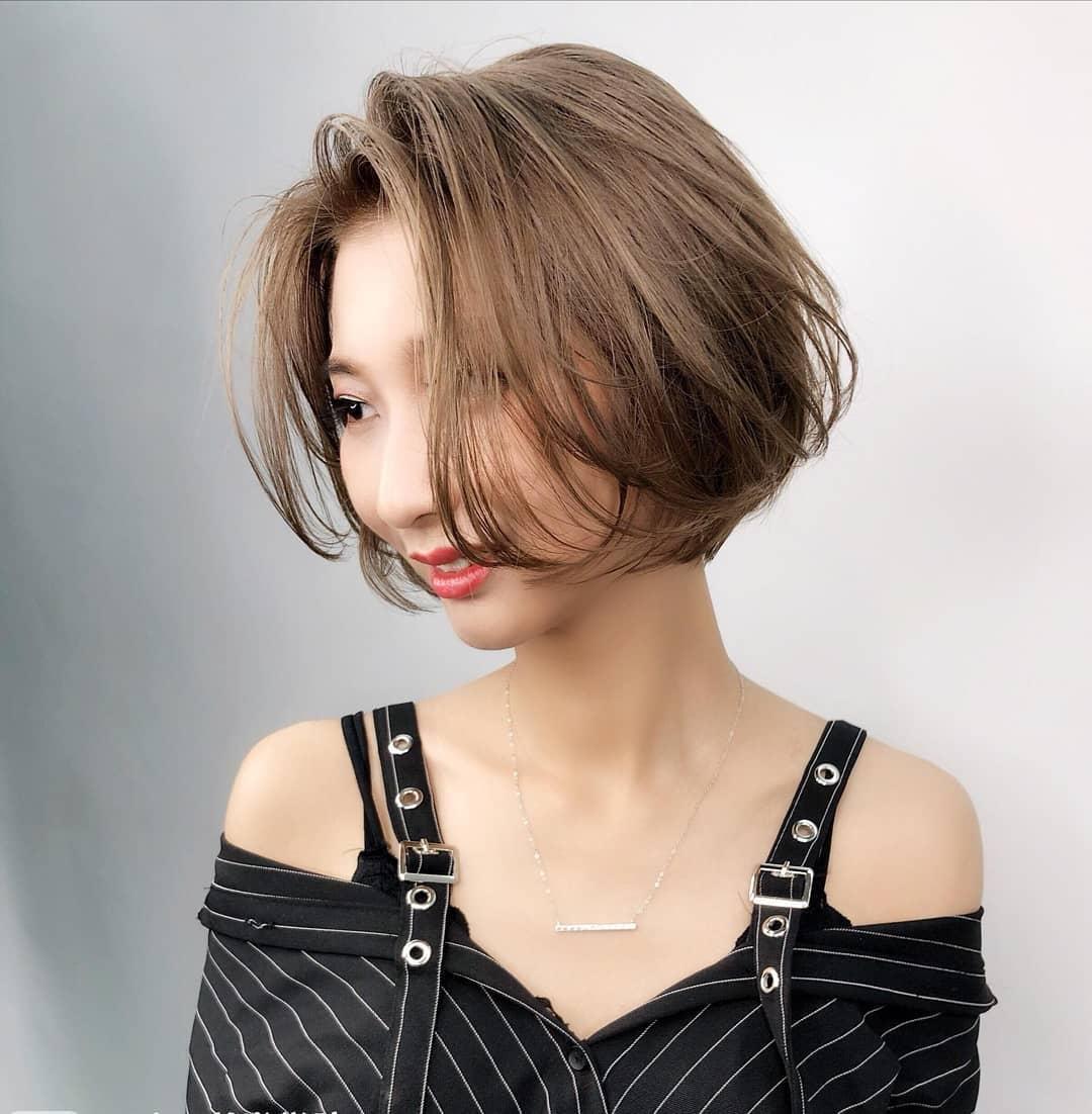 看看她们,才知道适合夏季的发型是这样的,优雅大气时髦又吸睛!