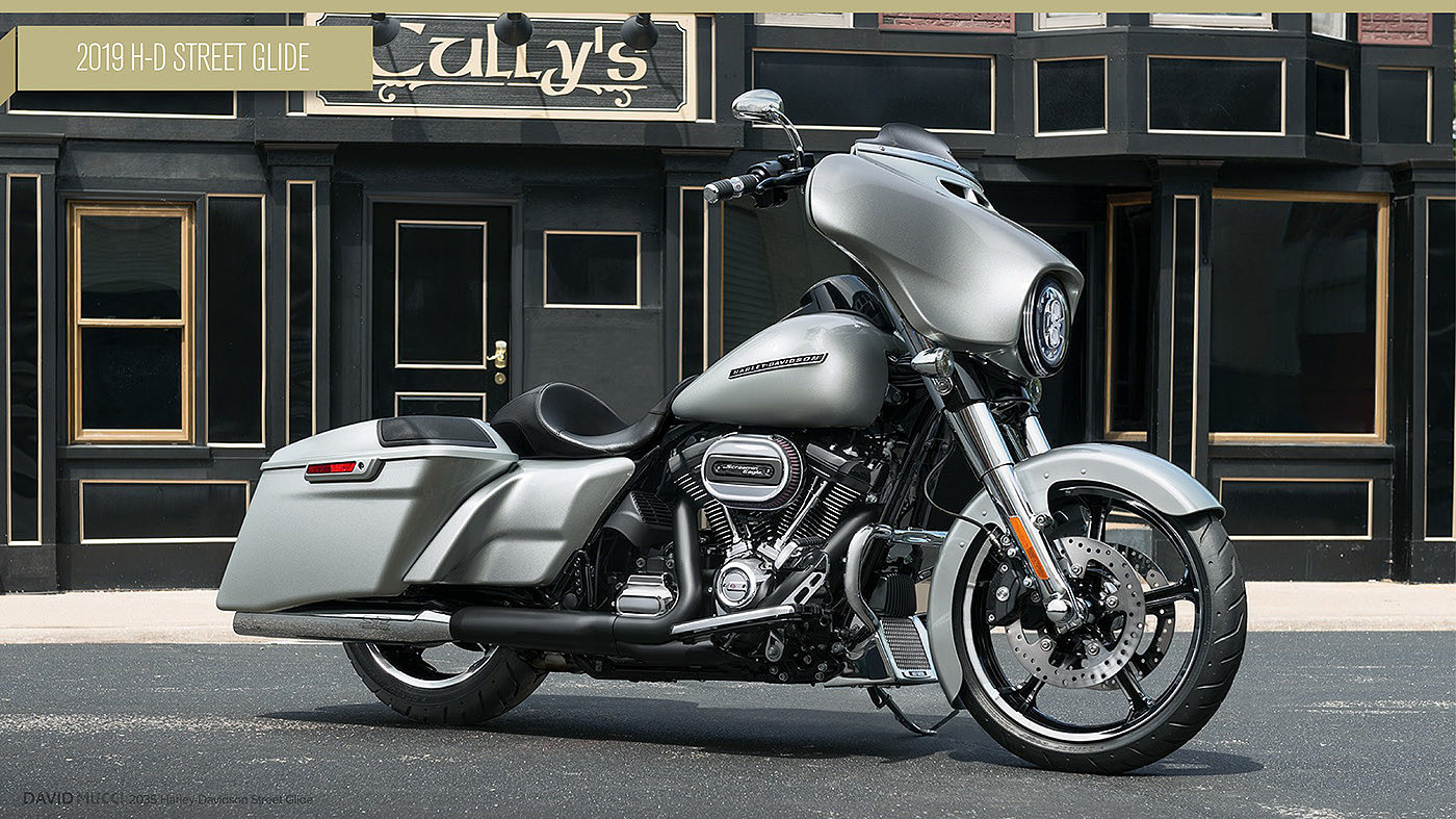 这是设计师对harley精简摩托车的一个未来预测(2035 harley-davidson