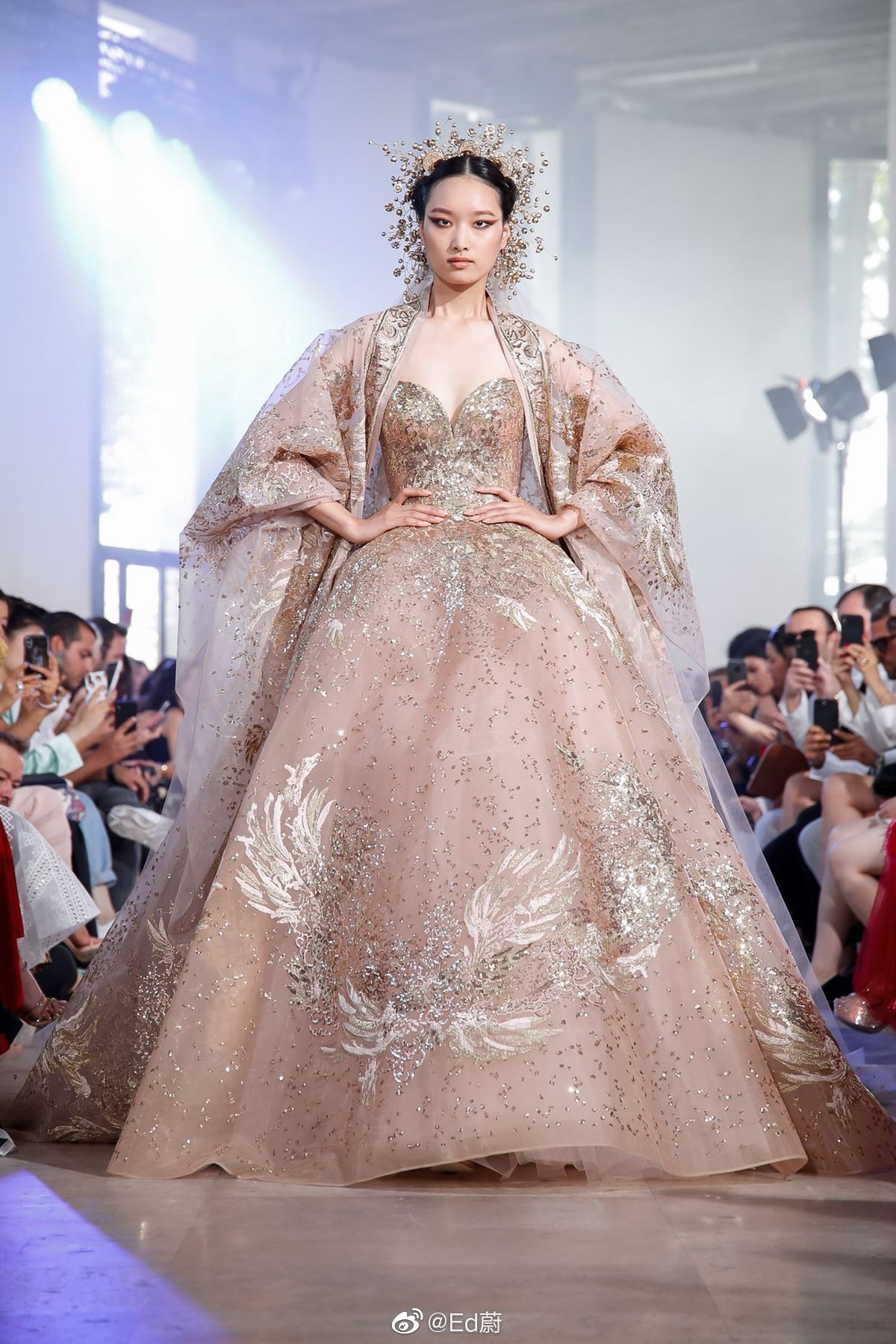 f/w 2019灵感来自中国与东亚文化|灵感|东亚文化|高定_新浪新闻