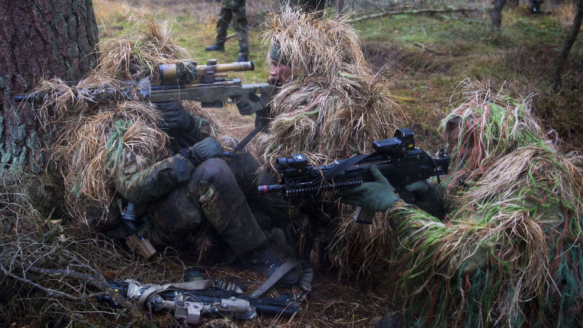 当地时间12月5日在德国西多夫举行的训练活动中,美国海军陆战队"非洲