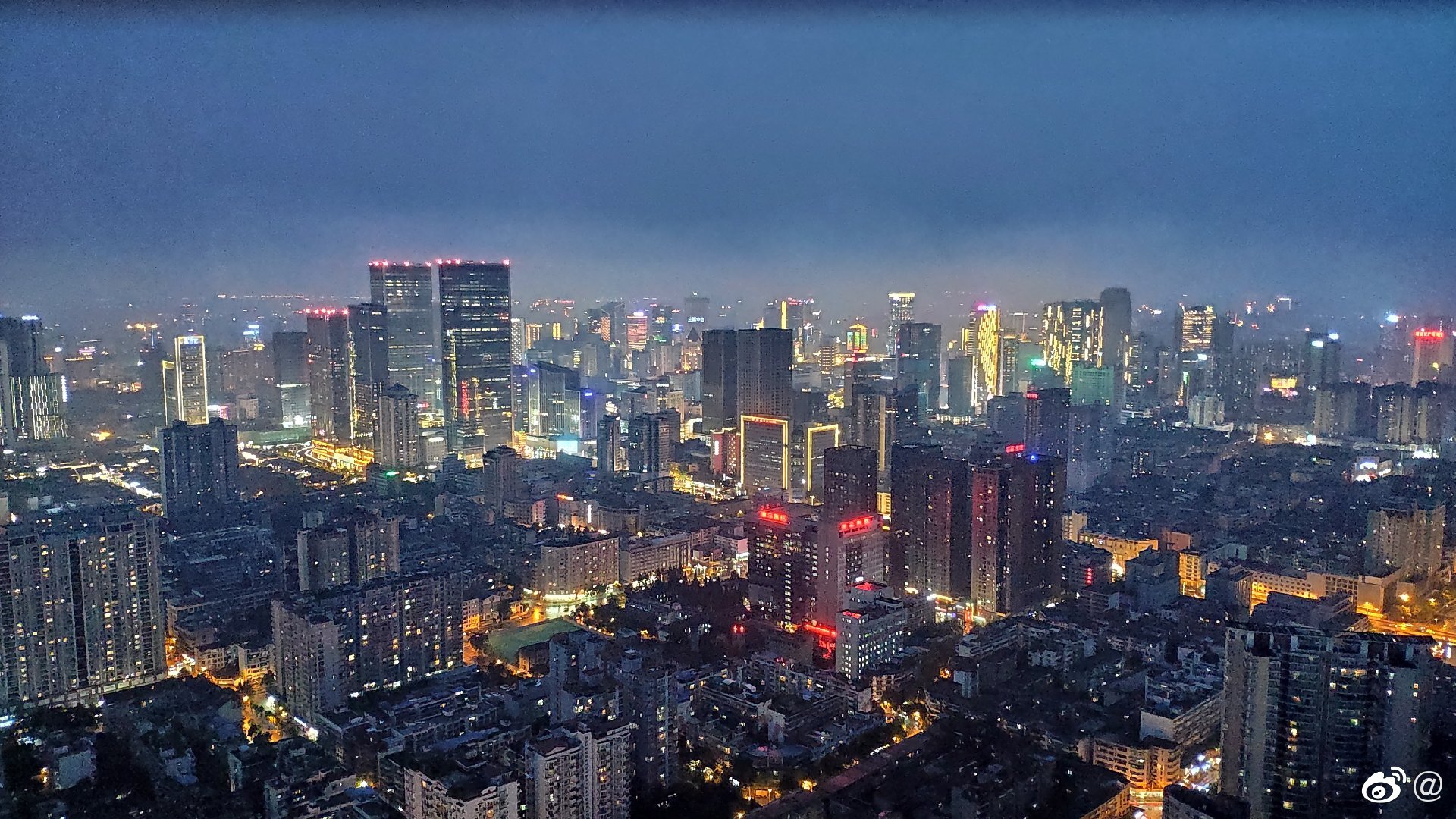 成都蓉城首次征战亚冠客场挑战日本劲旅 战术博弈与体能考验双重压力下谁能笑到最后