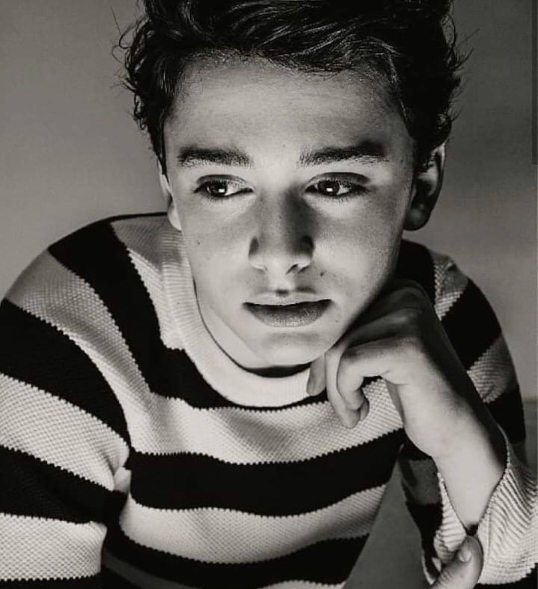 noah schnapp 是来自纽约的年轻演员, 2016 年