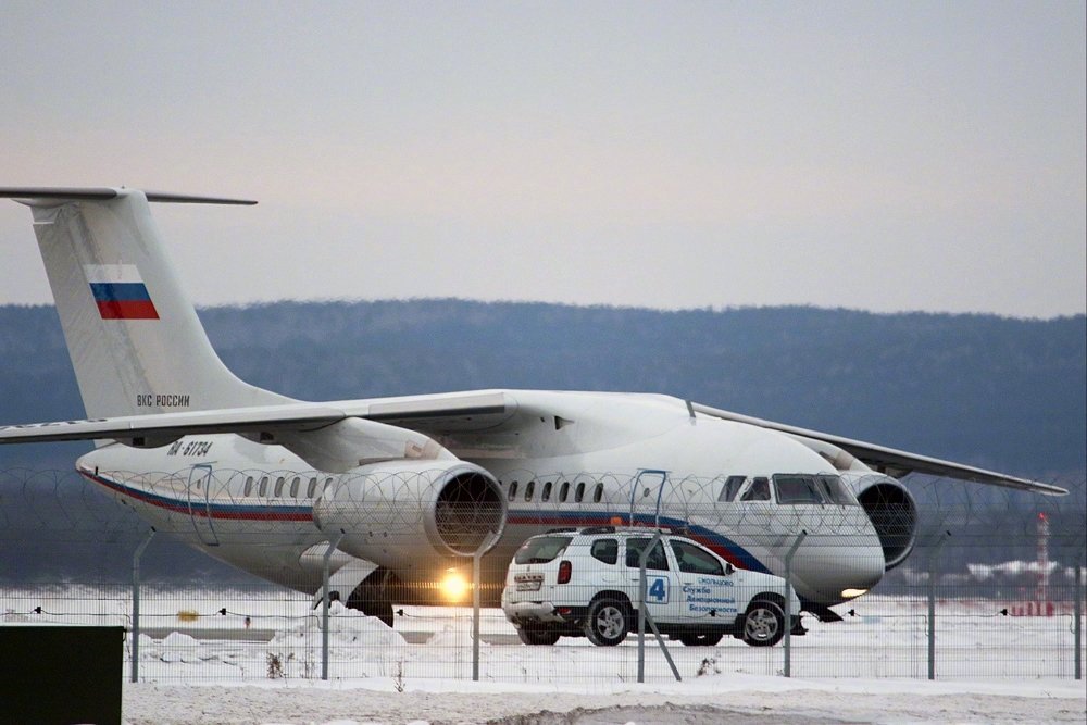 俄军中央军区接收两架安148100运输机