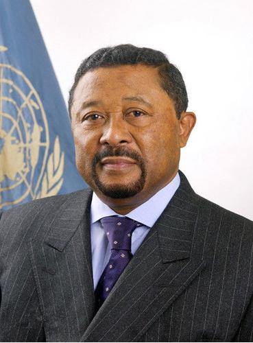 这个国家就是非洲的加蓬共和国,占地面积约26万平方公里,全国共有198