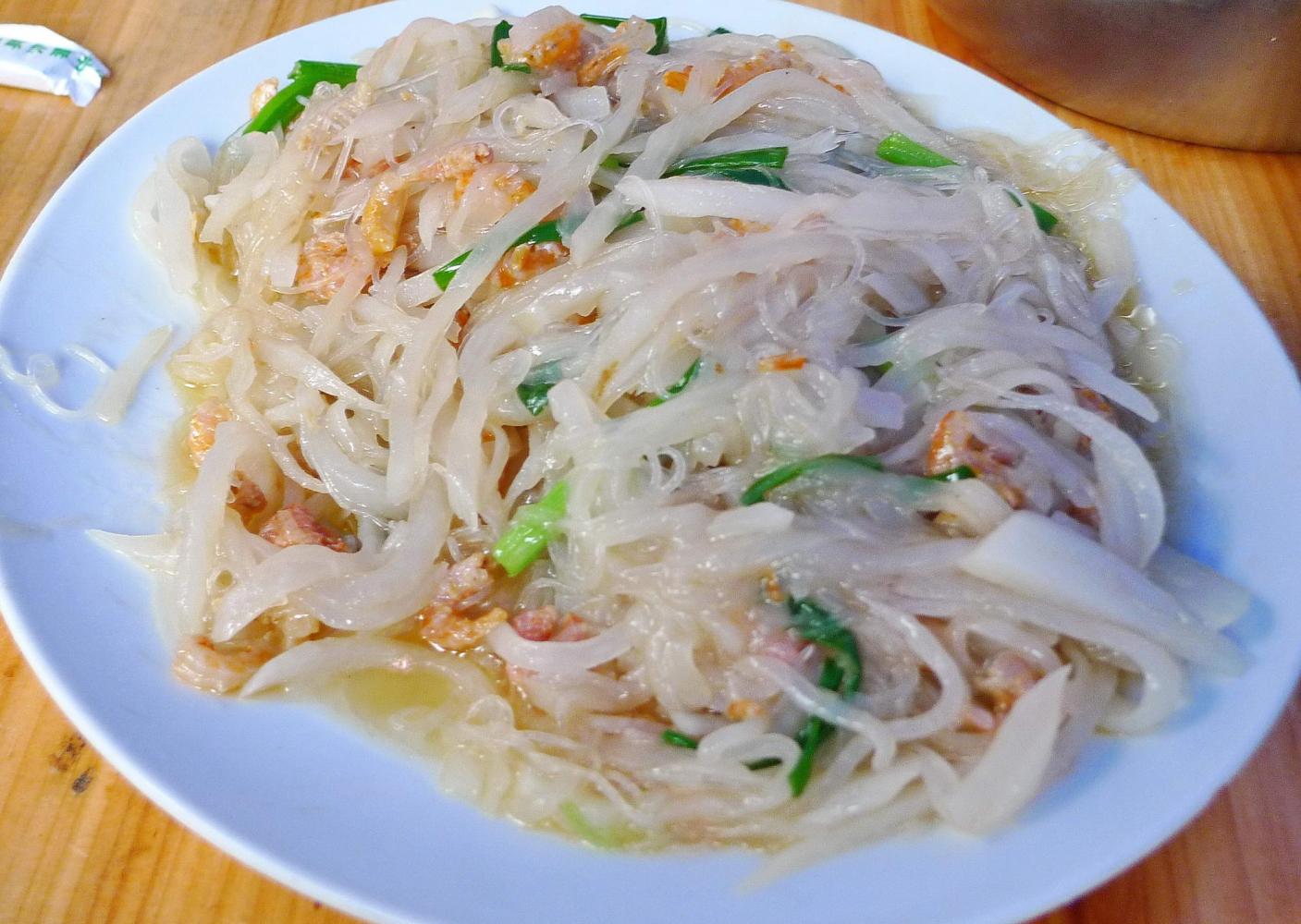 湛江新居入伙日,亲戚招待兼工作午餐,都几丰富