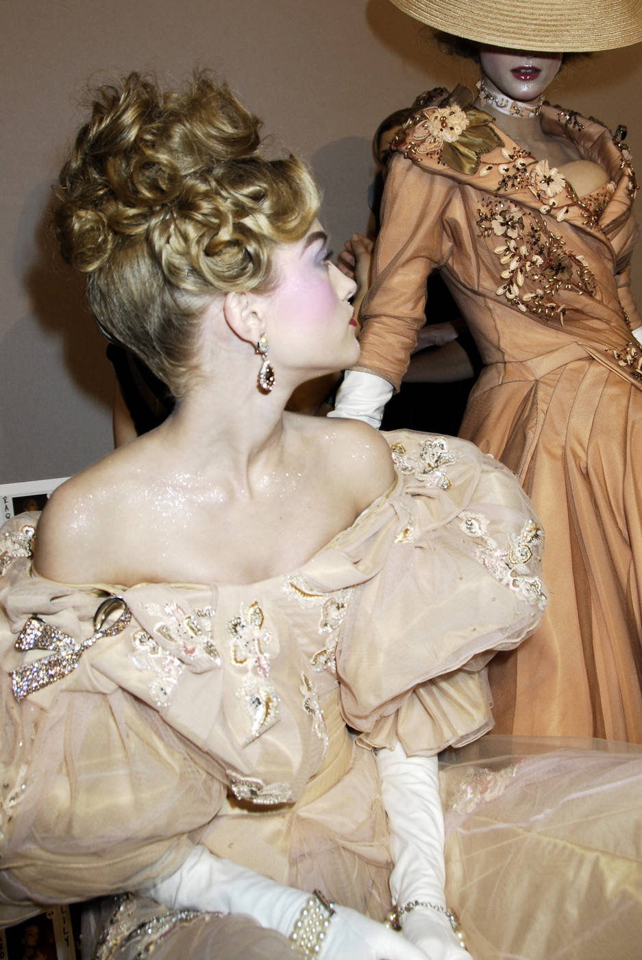 可爱的贵妇丨vlada roslyakova christian dior haute couture f/w 20