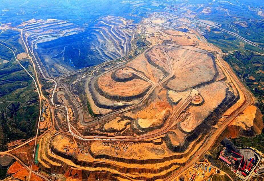中国"最大"的露天煤矿,煤炭量达17亿吨,预计可开采79年