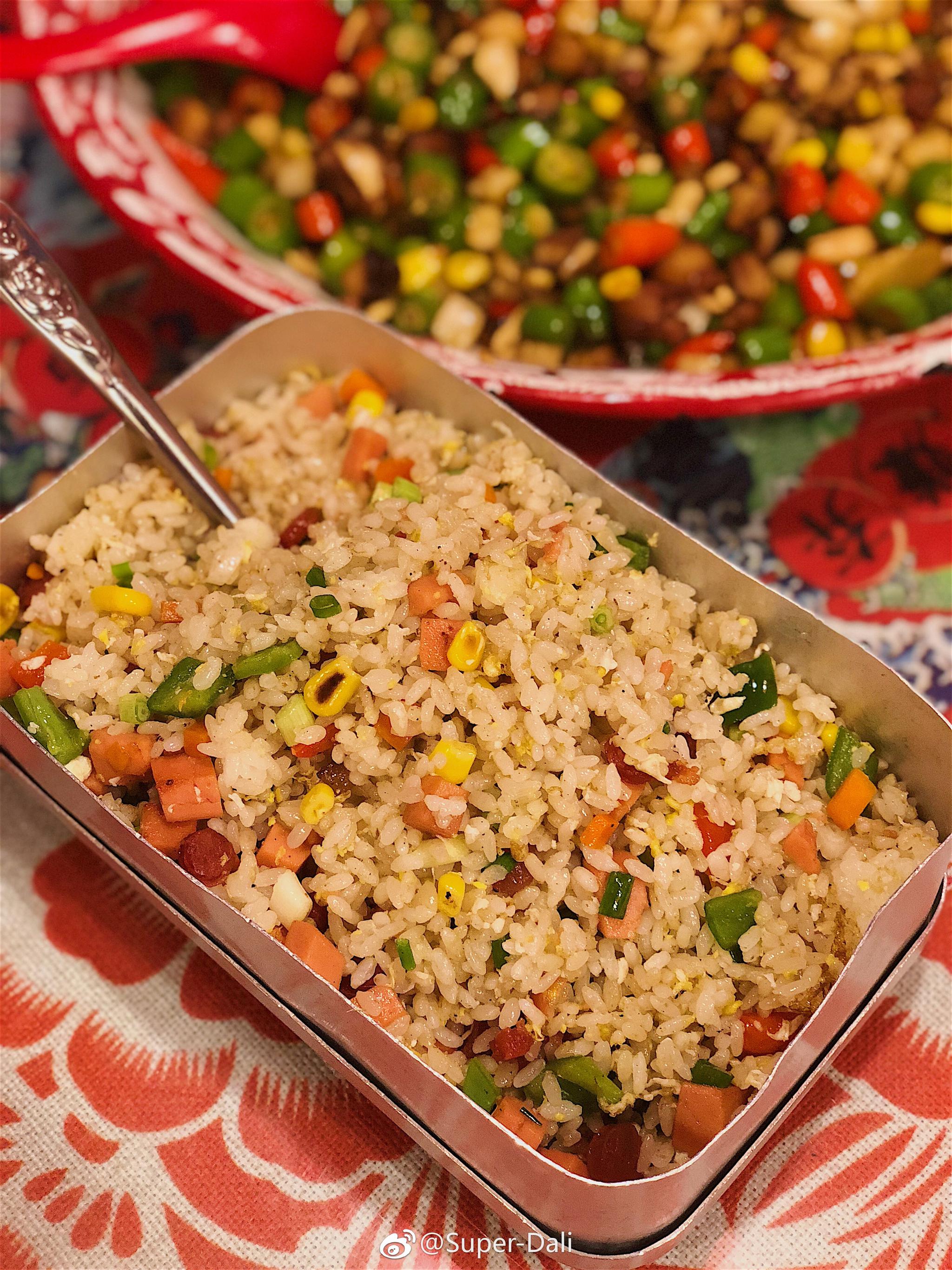 大吉大利 今晚吃辣子鸡辣子鸡 就是辣子里面找鸡青红辣椒香