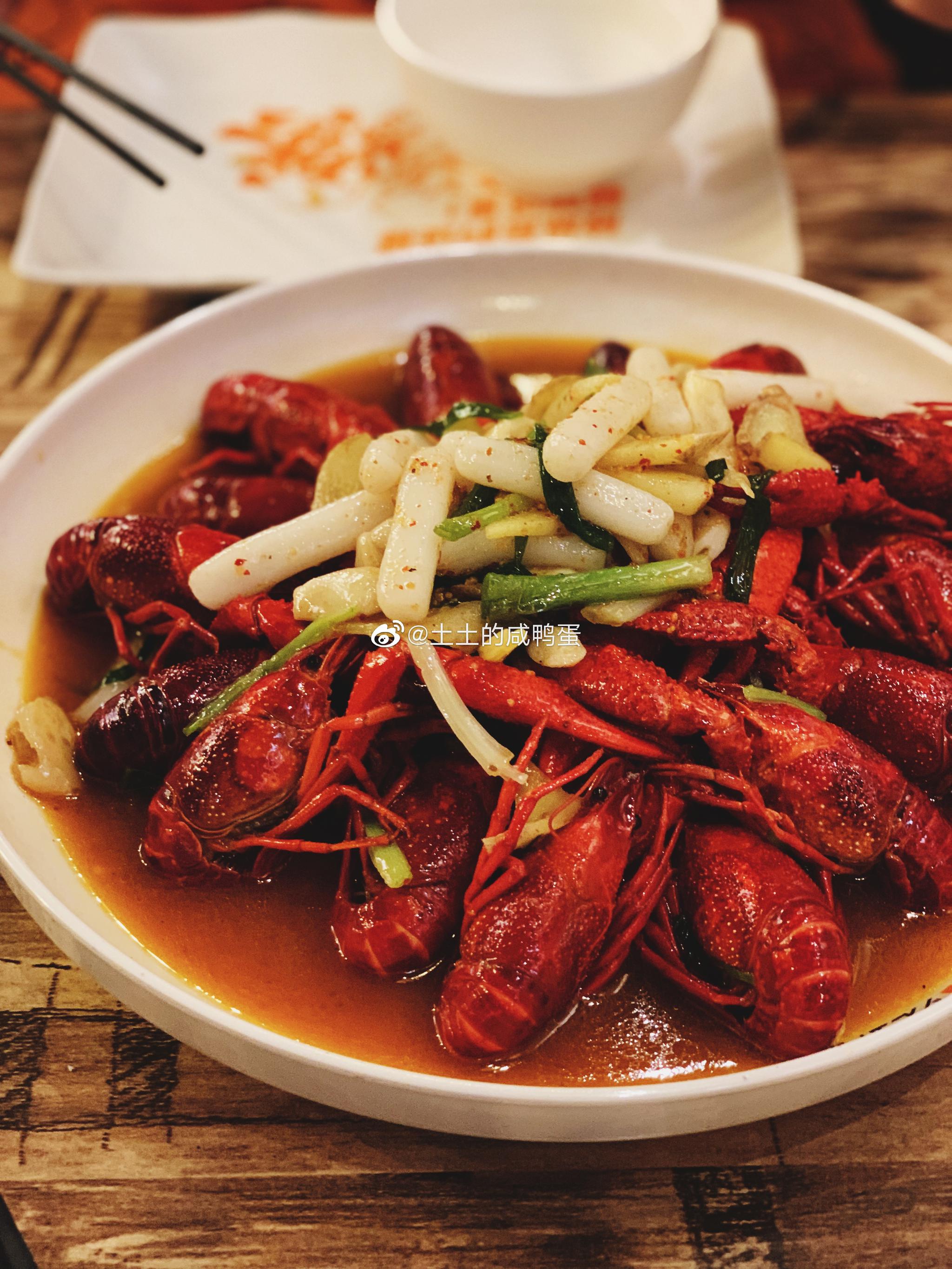 朋友,夜宵烧烤吃伐