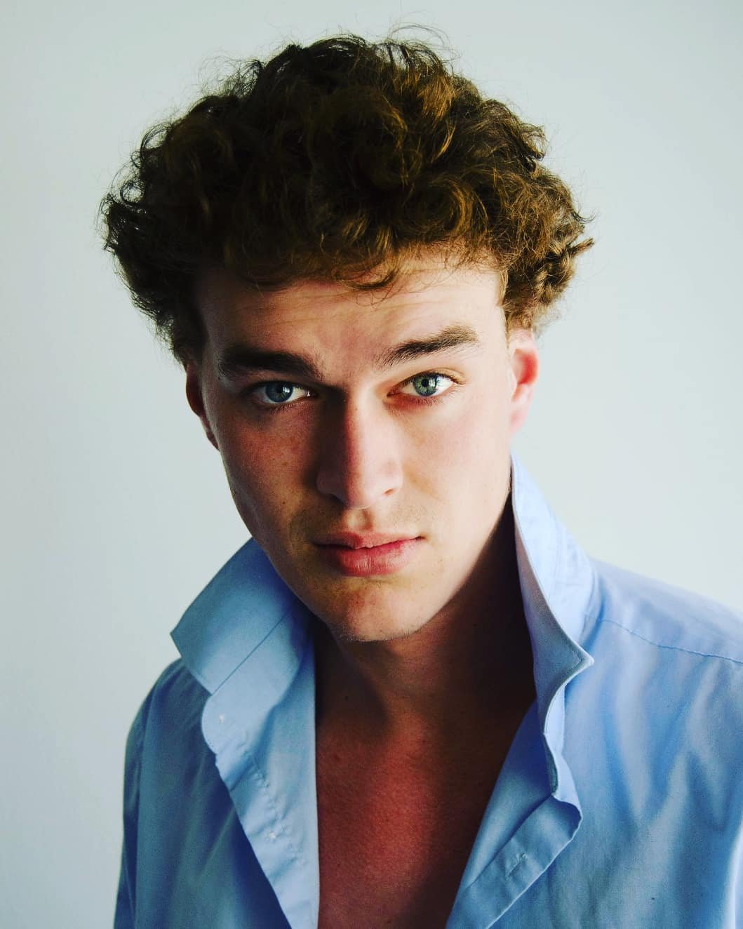 oscar johansson 是来自西班牙的平面模特