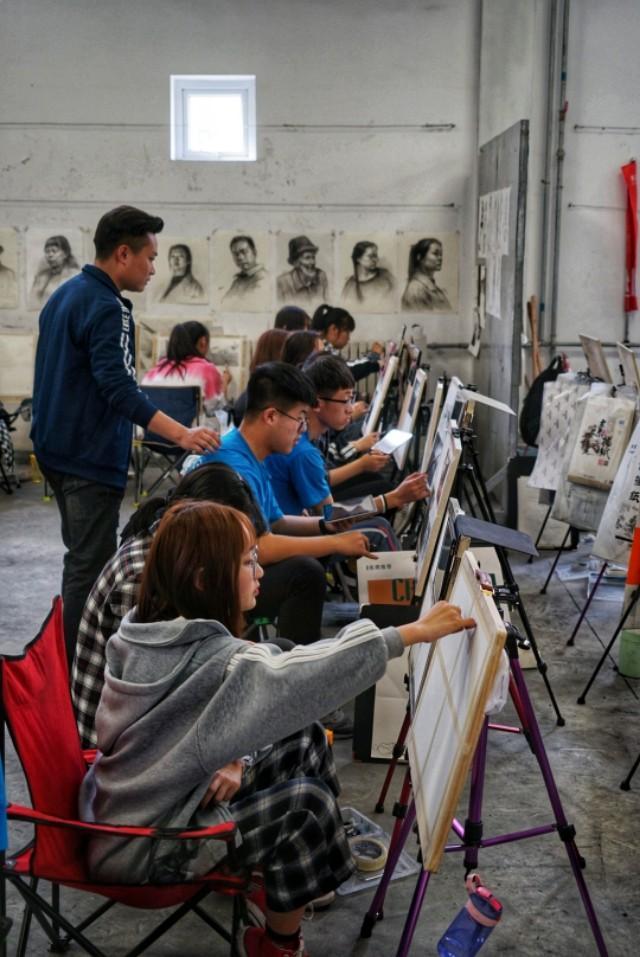 五一走进西安丹青易考美术学校专业让艺考更简单